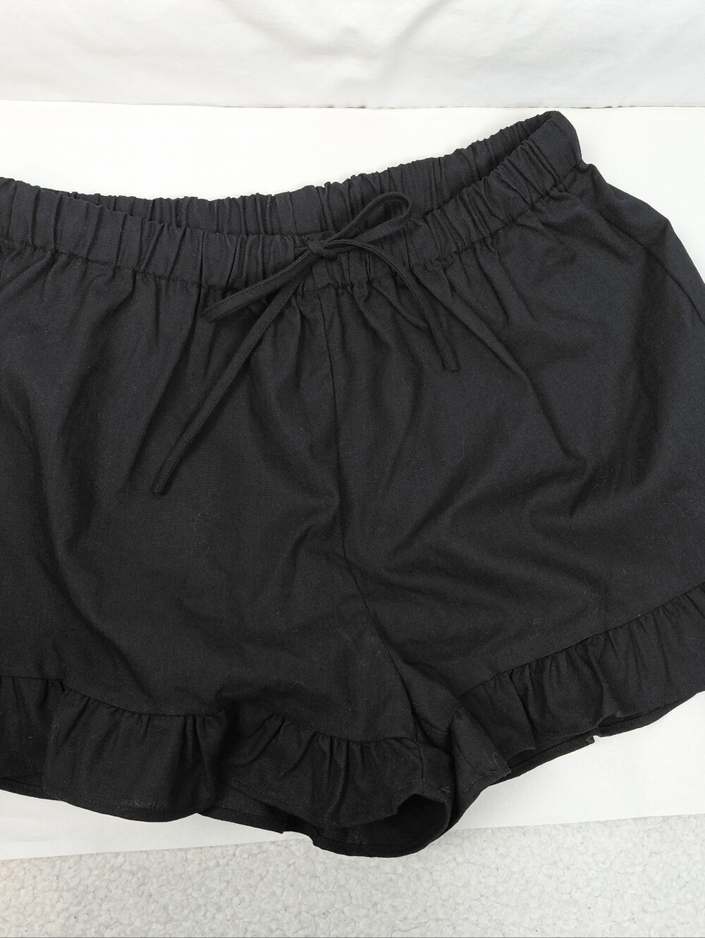 Commense Ruffle Shorts Size Large Black Drawstring - Picture 8 of 8